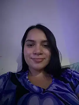 Snapshot of _queen_sofia chatting on February 2025 04:04:02 AM queen sofia online show from February 2025 04:04:02 AM