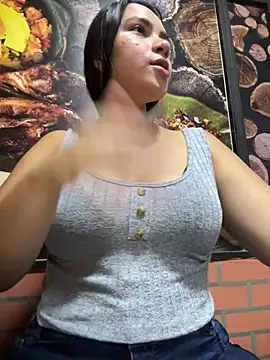 Snapshot of _queen_sofia chatting on February 2025 05:09:02 PM queen sofia online show from February 2025 05:09:02 PM