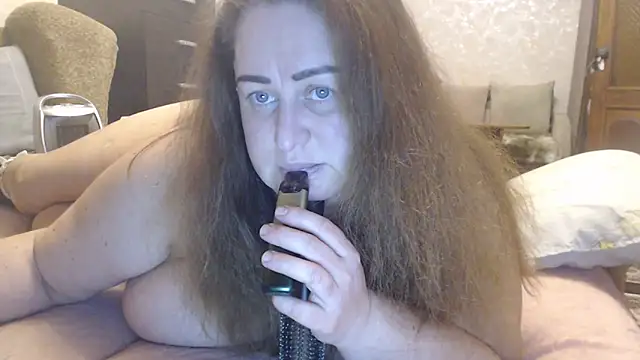 Snapshot of Amy_August chatting on February 2026 03:55:01 PM Amy August online show from February 2026 03:55:01 PM