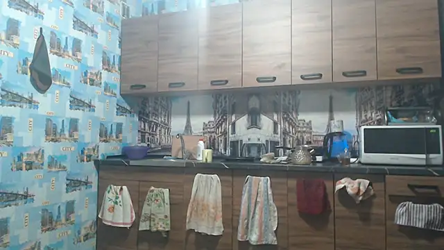 Snapshot of Amy_August chatting on February 2026 06:09:01 PM Amy August online show from February 2026 06:09:01 PM