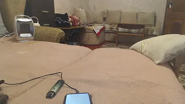 Snapshot of Amy_August chatting on March 2026 06:58:01 PM Amy August online show from March 2026 06:58:01 PM