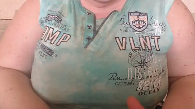 Amy August online show from May 2026 01:29:02 PM
