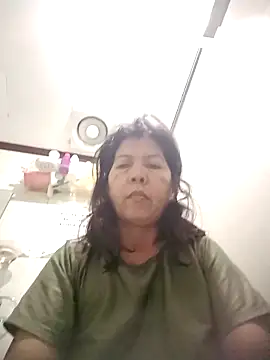 Snapshot of TropicalFlower chatting on October 2025 09:06:01 PM TropicalFlower online show from October 2025 09:06:01 PM