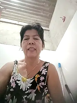 Snapshot of TropicalFlower chatting on October 2025 09:33:01 PM TropicalFlower online show from October 2025 09:33:01 PM