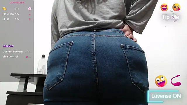 BBW MILF 4U online show from November 2025 09:34:01 AM