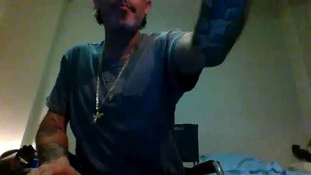 Snapshot of thefire420 chatting on January 2025 02:28:02 AM thefire420 online show from January 2025 02:28:02 AM