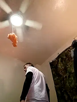 Snapshot of thefire420 chatting on December 2025 03:07:01 PM thefire420 online show from December 2025 03:07:01 PM