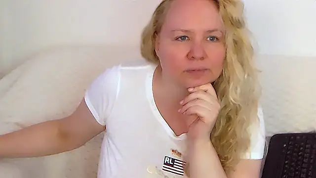 Sarah4you online show from October 2025 03:45:01 PM