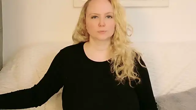 Sarah4you online show from March 2026 05:28:02 PM