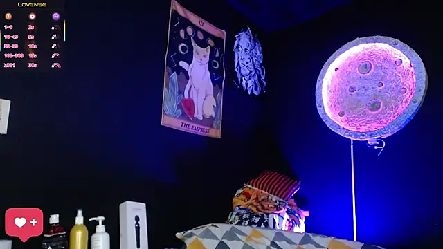 girl intense444 online show from February 2026 01:12:02 PM