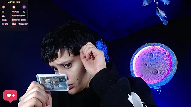 girl intense444 online show from March 2026 12:33:01 PM