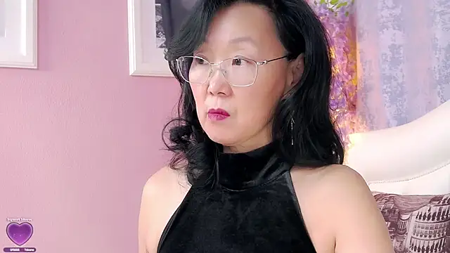 Snapshot of Asian_legs chatting on February 2026 10:29:01 AM Asian legs online show from February 2026 10:29:01 AM