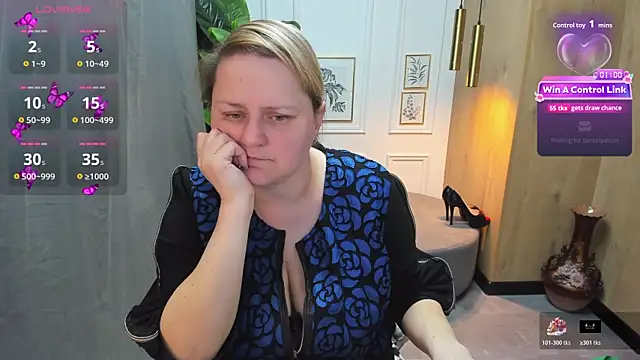 Snapshot of ScarlettSoft chatting on April 2026 05:32:01 AM ScarlettSoft online show from April 2026 05:32:01 AM
