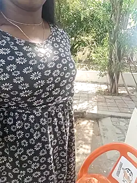 Dhiyapink online show from February 2026 05:56:02 AM