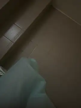 Snapshot of alextang2005 chatting on September 2025 11:24:01 AM alextang2005 online show from September 2025 11:24:01 AM