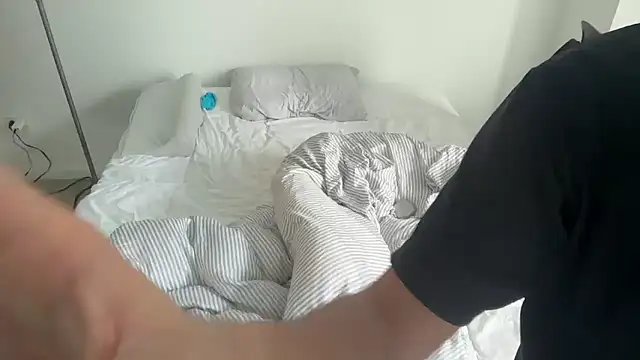 Snapshot of alextang2005 chatting on January 2026 05:37:01 PM alextang2005 online show from January 2026 05:37:01 PM