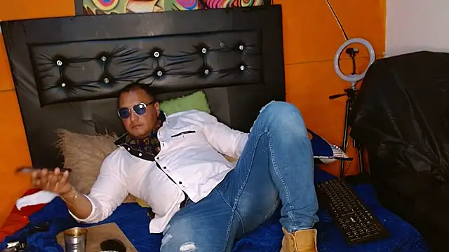 hardrock982 online show from January 2025 04:41:01 PM