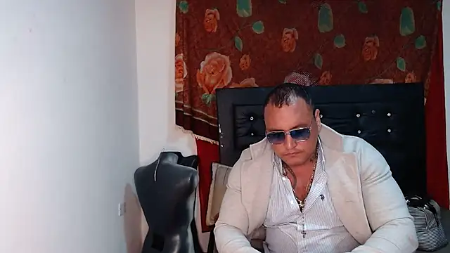 hardrock982 online show from December 2025 02:23:02 PM