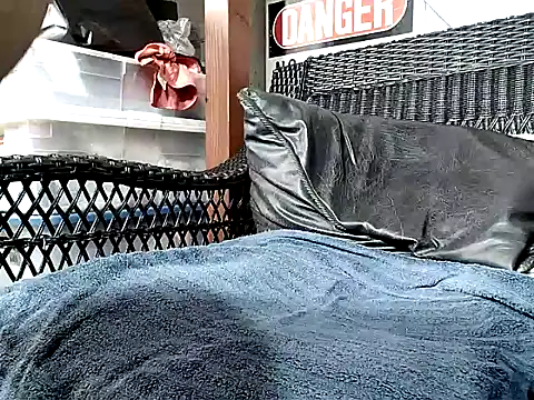 Snapshot of HungHawaiian808@xh chatting on October 2025 02:56:02 AM HungHawaiian808xh online show from October 2025 02:56:02 AM