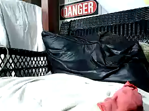 Snapshot of HungHawaiian808@xh chatting on December 2025 12:59:02 AM HungHawaiian808xh online show from December 2025 12:59:02 AM