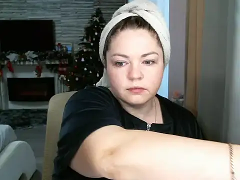 cute  cherry online show from February 2025 07:52:02 AM