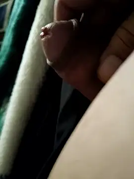 Snapshot of Rubens2431 chatting on March 2026 03:50:01 PM Rubens2431 online show from March 2026 03:50:01 PM