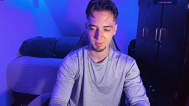 Alex smith00 online show from February 2026 04:47:02 PM