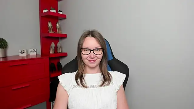 Cookie zoe online show from September 2025 05:41:01 AM