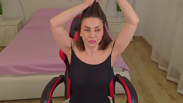 Snapshot of itsmekarina chatting on March 2026 10:59:02 AM itsmekarina online show from March 2026 10:59:02 AM