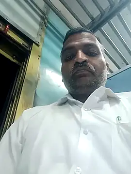 RandomSitcom online show from April 2026 05:54:02 PM