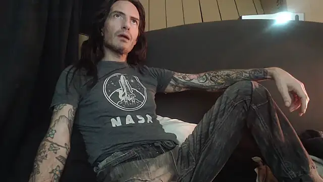 Snapshot of Bailey39 chatting on March 2025 11:43:01 PM Bailey39 online show from March 2025 11:43:01 PM