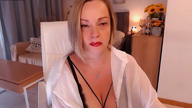 Snapshot of Tilly_Eliot chatting on February 2026 08:57:02 PM Tilly Eliot online show from February 2026 08:57:02 PM