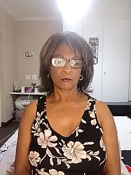 Hotgrannyx online show from October 2025 03:40:01 AM