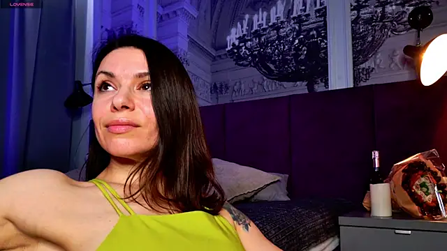 Snapshot of SofiaFoster_ chatting on January 2025 02:14:01 PM SofiaFoster online show from January 2025 02:14:01 PM