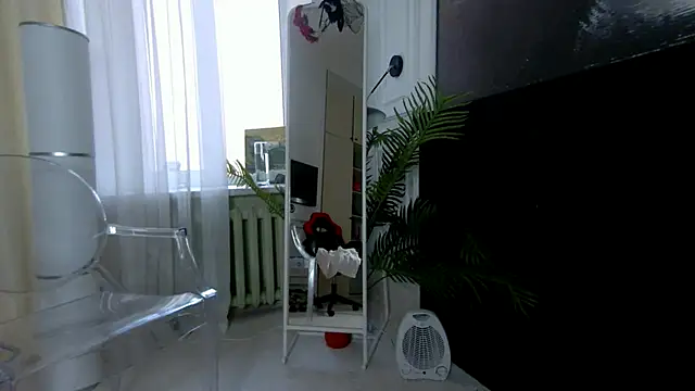 Snapshot of SofiaFoster_ chatting on October 2025 07:17:01 AM SofiaFoster online show from October 2025 07:17:01 AM