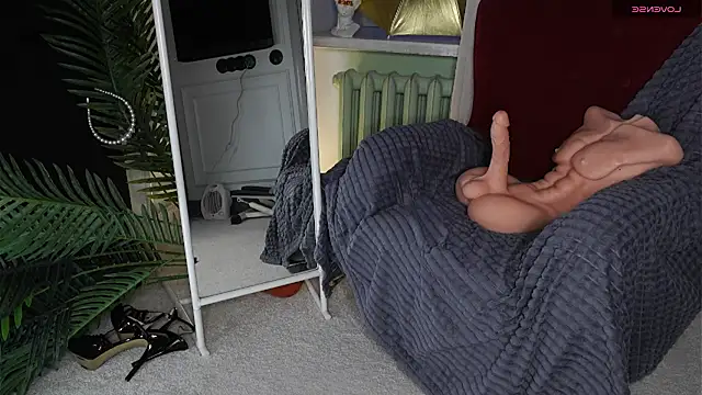 Snapshot of SofiaFoster_ chatting on November 2025 05:50:02 AM SofiaFoster online show from November 2025 05:50:02 AM