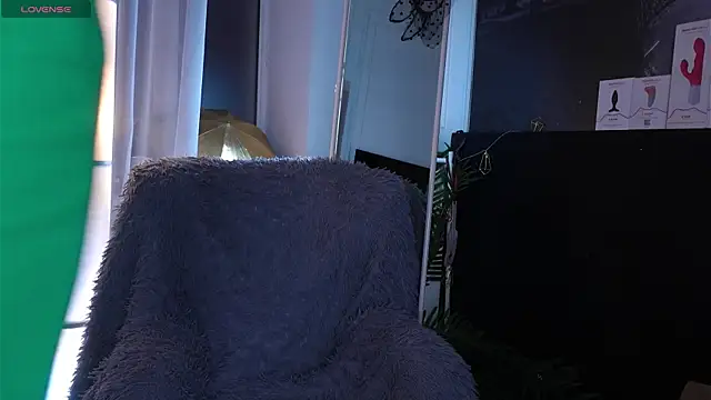 Snapshot of SofiaFoster_ chatting on January 2026 06:17:01 AM SofiaFoster online show from January 2026 06:17:01 AM