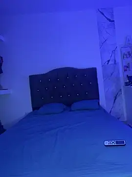 alysson 18 online show from April 2026 01:50:02 PM