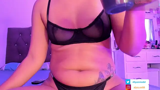 alysson 18 online show from May 2026 02:26:01 PM