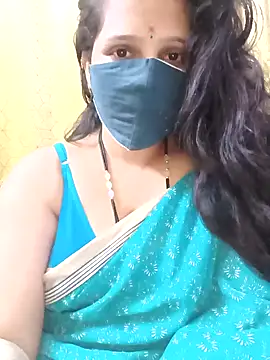 Snapshot of Rising_Smiler chatting on January 2025 05:58:01 PM Rising Smiler online show from January 2025 05:58:01 PM