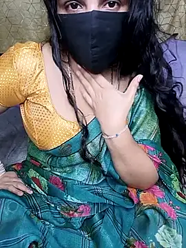 Snapshot of Rising_Smiler chatting on February 2025 05:54:02 PM Rising Smiler online show from February 2025 05:54:02 PM