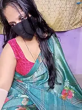 Snapshot of Rising_Smiler chatting on February 2025 05:43:01 PM Rising Smiler online show from February 2025 05:43:01 PM