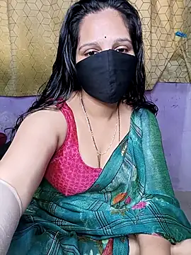 Snapshot of Rising_Smiler chatting on February 2025 09:45:02 AM Rising Smiler online show from February 2025 09:45:02 AM