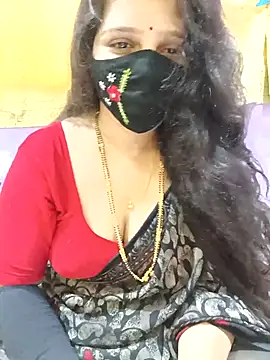 Snapshot of Rising_Smiler chatting on October 2025 02:40:02 AM Rising Smiler online show from October 2025 02:40:02 AM