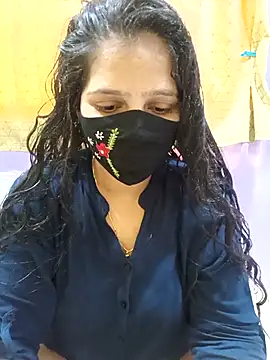 Snapshot of Rising_Smiler chatting on October 2025 08:24:02 AM Rising Smiler online show from October 2025 08:24:02 AM