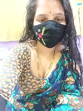 Snapshot of Rising_Smiler chatting on October 2025 08:30:02 PM Rising Smiler online show from October 2025 08:30:02 PM