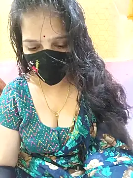 Snapshot of Rising_Smiler chatting on October 2025 08:59:01 AM Rising Smiler online show from October 2025 08:59:01 AM