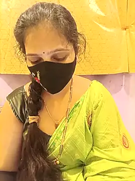 Snapshot of Rising_Smiler chatting on October 2025 05:20:02 PM Rising Smiler online show from October 2025 05:20:02 PM