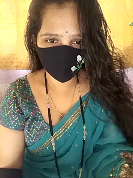 Snapshot of Rising_Smiler chatting on December 2025 07:56:02 AM Rising Smiler online show from December 2025 07:56:02 AM