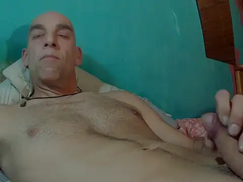 Snapshot of porno-freak chatting on December 2024 10:19:01 PM porno-freak online show from December 2024 10:19:01 PM